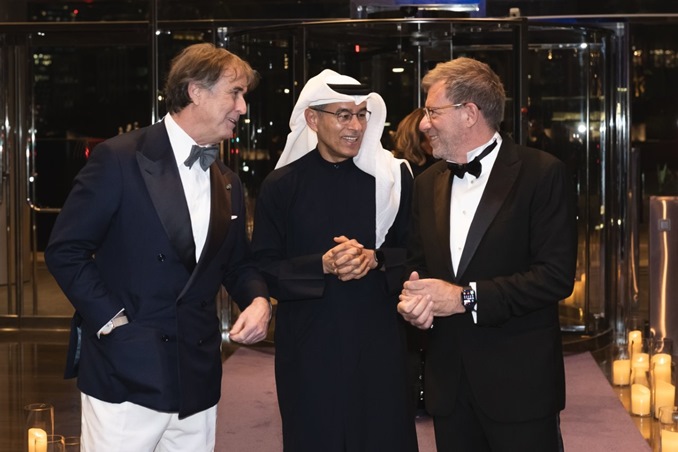 مهرجان دبي مول للموضة يختتم نسخته الافتتاحية باحتفال عالمي يكرّم أيقونات الموضة